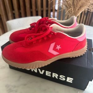 Converse Run Star red, size 5.5 woman